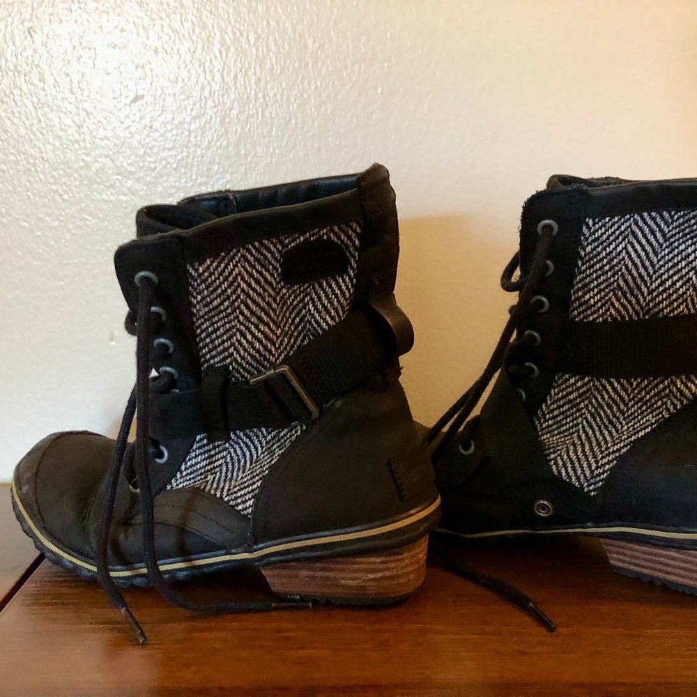 Sorel Herringbone Slim Boots | Size 7